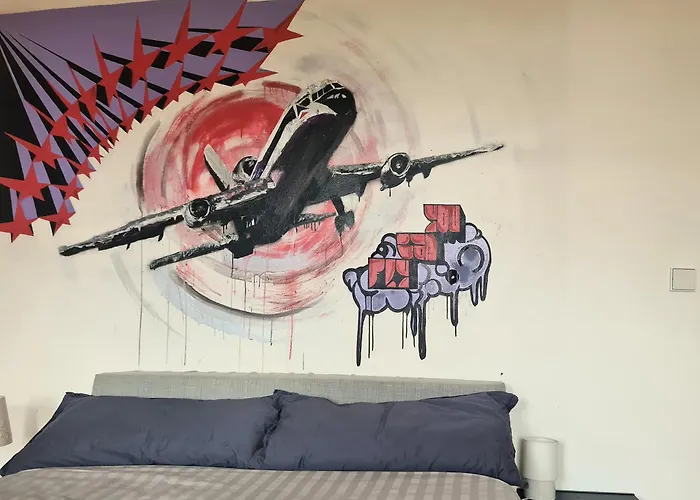 1A-Lage, 2 Gaestezimmer Mit Privatbad & Balkon -- Super Central, 2 Guestrooms With Private Bathroom & Balcony In Shared Loft Appartement Berlin