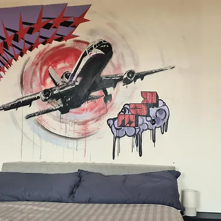 1A-Lage, 2 Gaestezimmer Mit Privatbad & Balkon -- Super Central, 2 Guestrooms With Private Bathroom & Balcony In Shared Loft Appartement Berlin