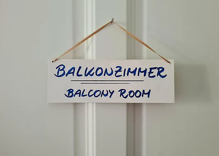 منزل للإقامة 1A-Lage, 2 Gaestezimmer Mit Privatbad & Balkon -- Super Central, 2 Guestrooms With Private Bathroom & Balcony In Shared Loft Appartement