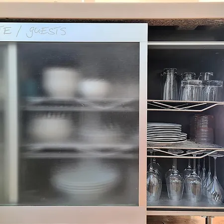 1A-Lage, 2 Gaestezimmer Mit Privatbad & Balkon -- Super Central, 2 Guestrooms With Private Bathroom & Balcony In Shared Loft Appartement 홈스테이