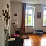 Quarto em Acomodações Particulares 1a-lage, 2 Gaestezimmer Mit Privatbad & Balkon -- Super Central, 2 Guestrooms With Private Bathroom & Balcony In Shared Loft