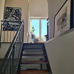 1a-lage, 2 Gaestezimmer Mit Privatbad & Balkon -- Super Central, 2 Guestrooms With Private Bathroom & Balcony In Shared Loft Quarto em Acomodações Particulares